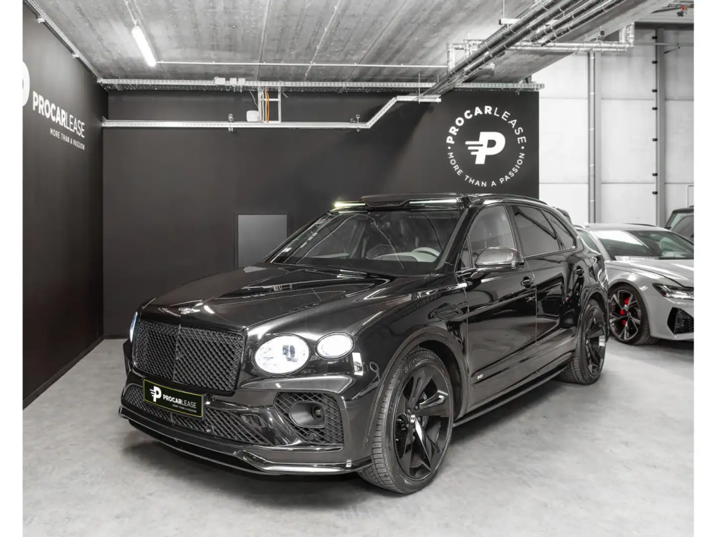 Bentley Bentayga V8 FIRST EDITION **STARTECH**LED/MULLINER/VOLL Noir - 1
