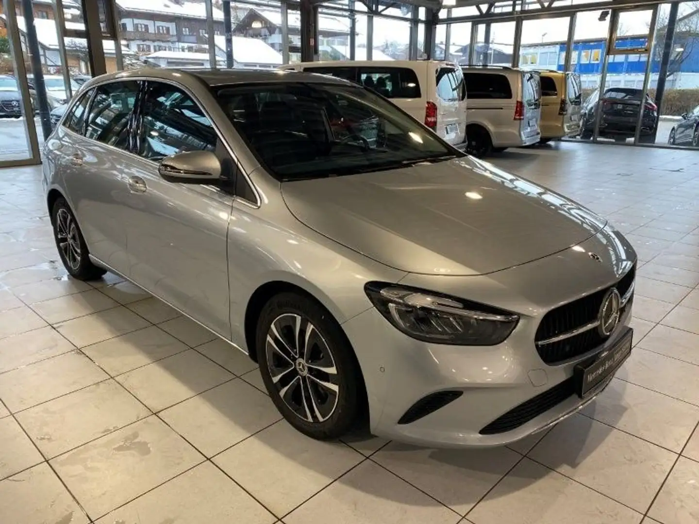 Mercedes-Benz B 180 Progressive Advanced AHK LED EASY-Pack ACC Silber - 2