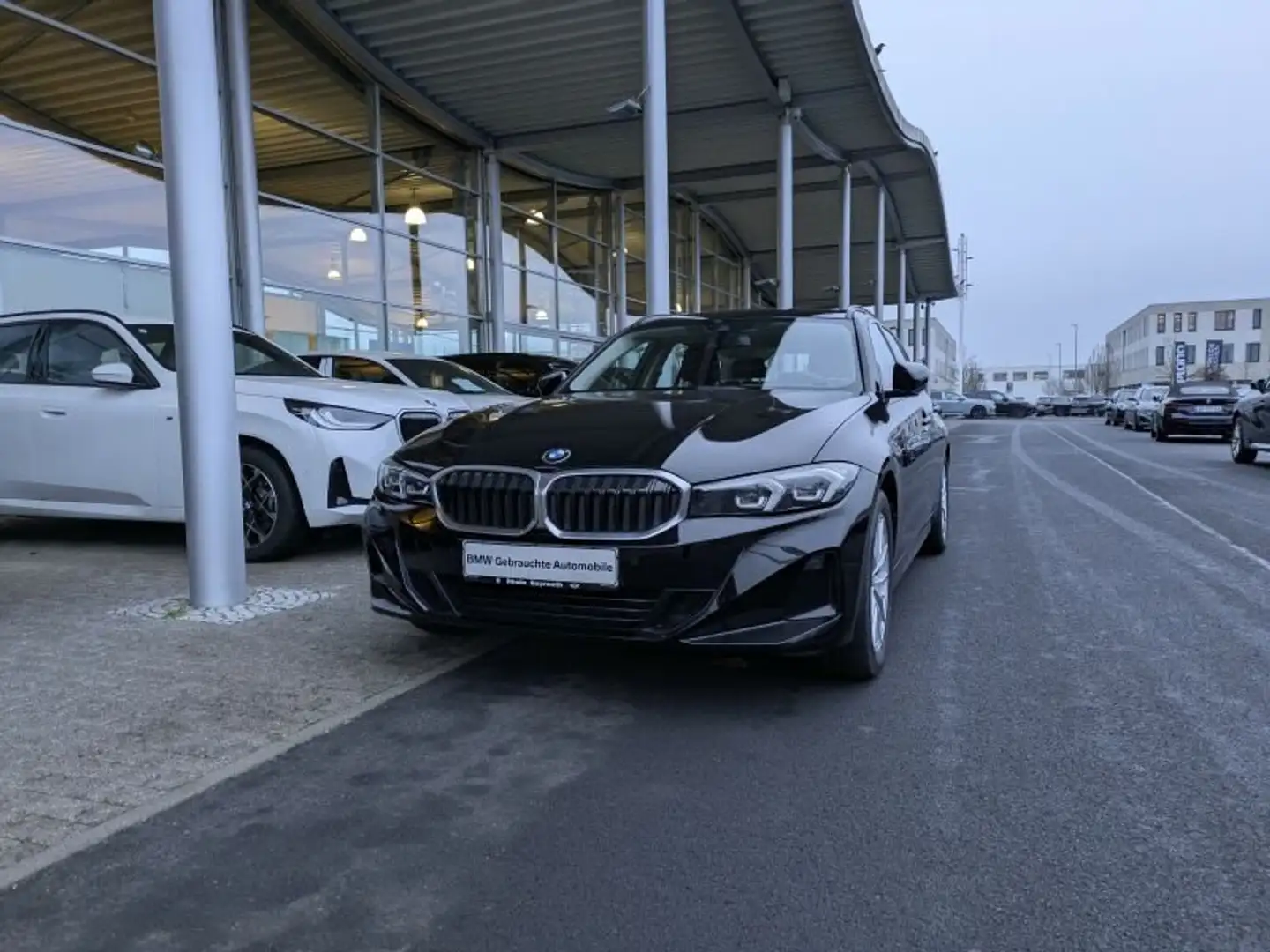 BMW 318 i Tour. LiveCockpit. PDC. SH. Schwarz - 2