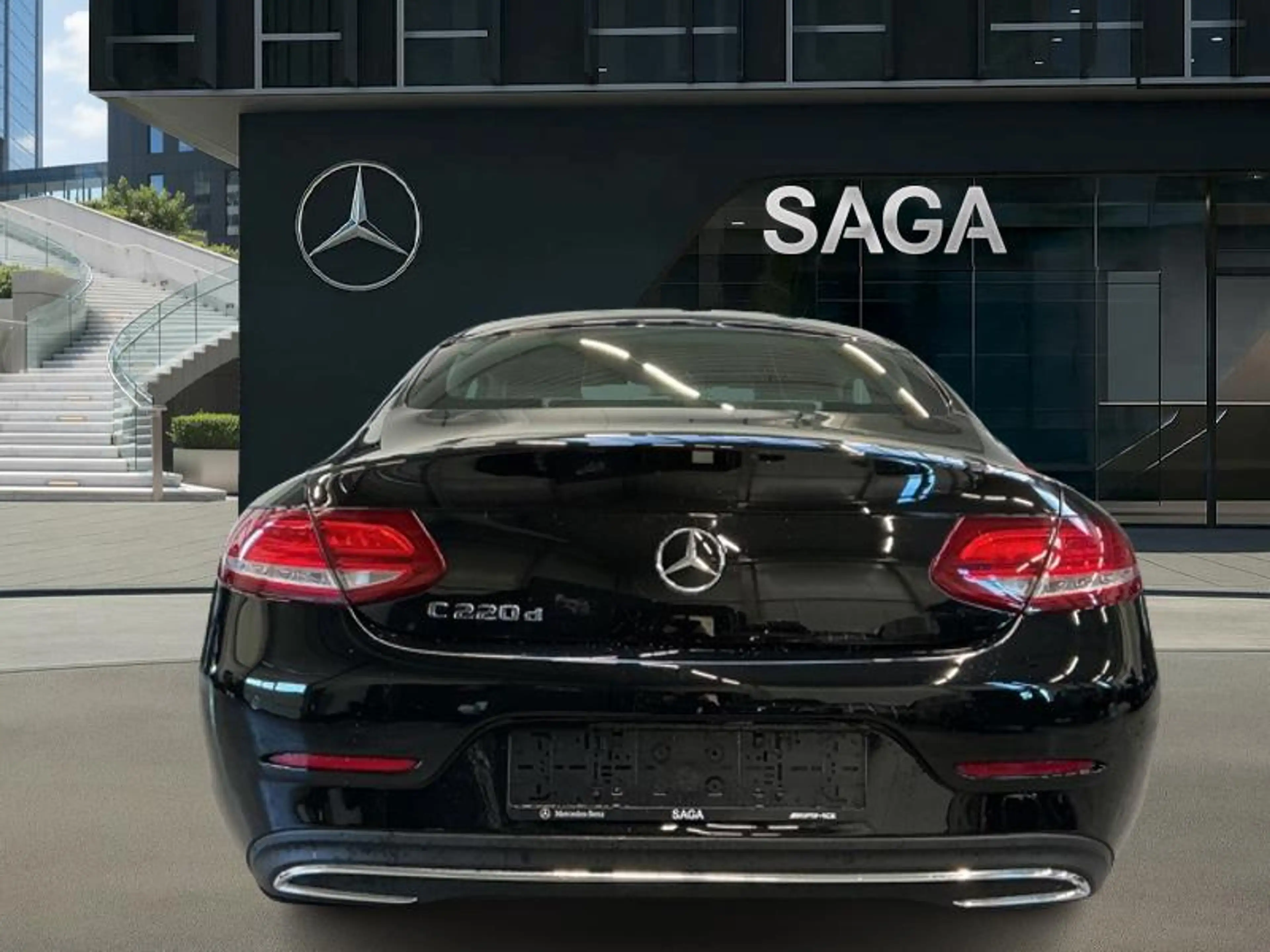 Mercedes-Benz C 220 d Coupé — photo 13