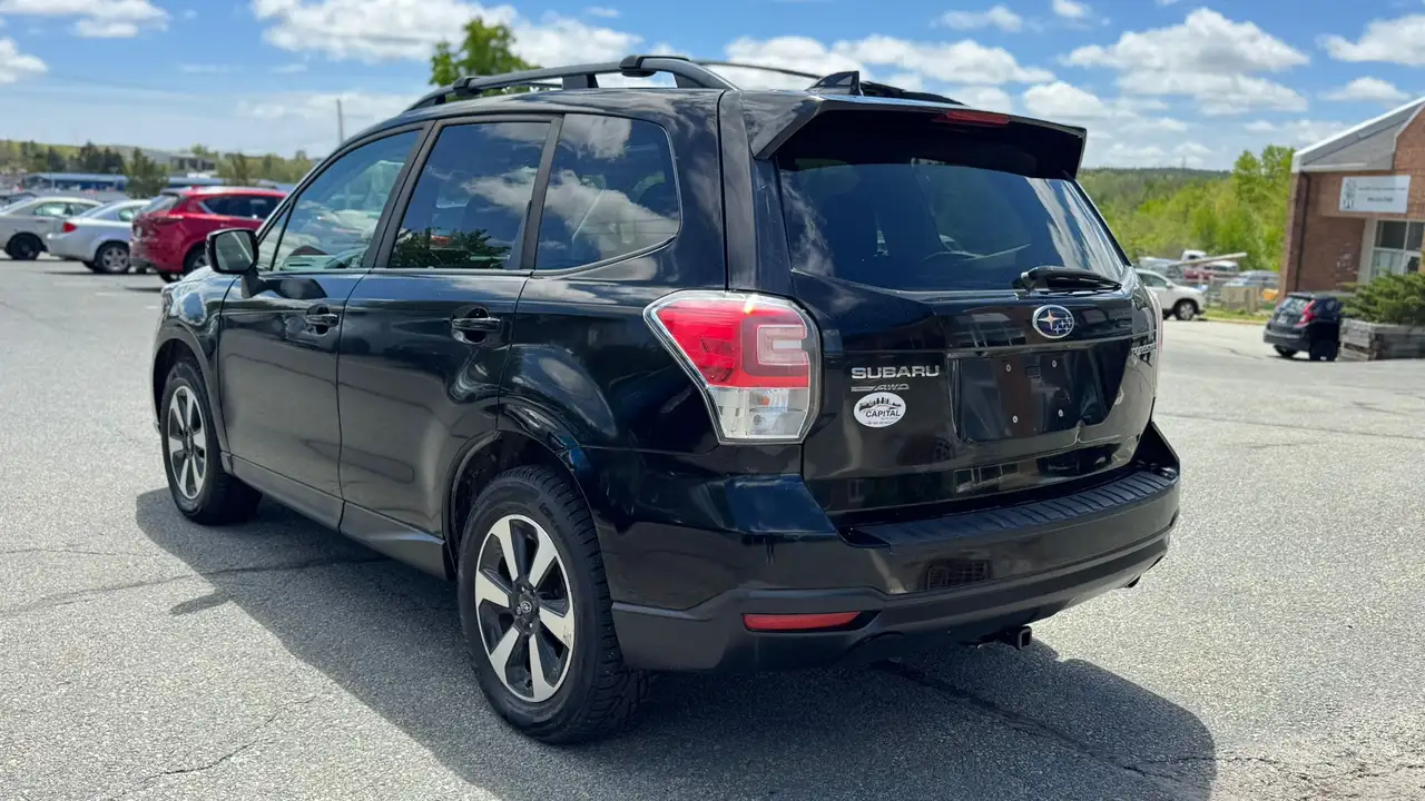 Subaru Forester снимка Subaru Forester