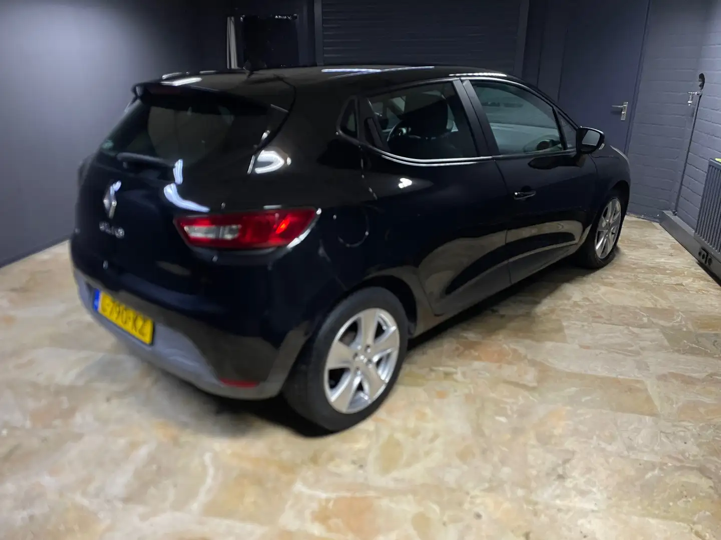 Renault Clio 1.2 16V Navi Cruis Lm Velgen Noir - 2