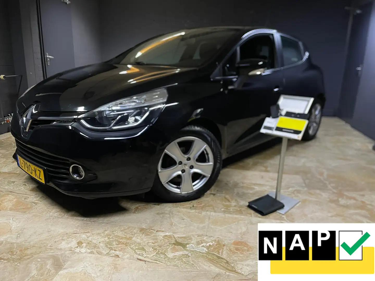 Renault Clio 1.2 16V Navi Cruis Lm Velgen Noir - 1