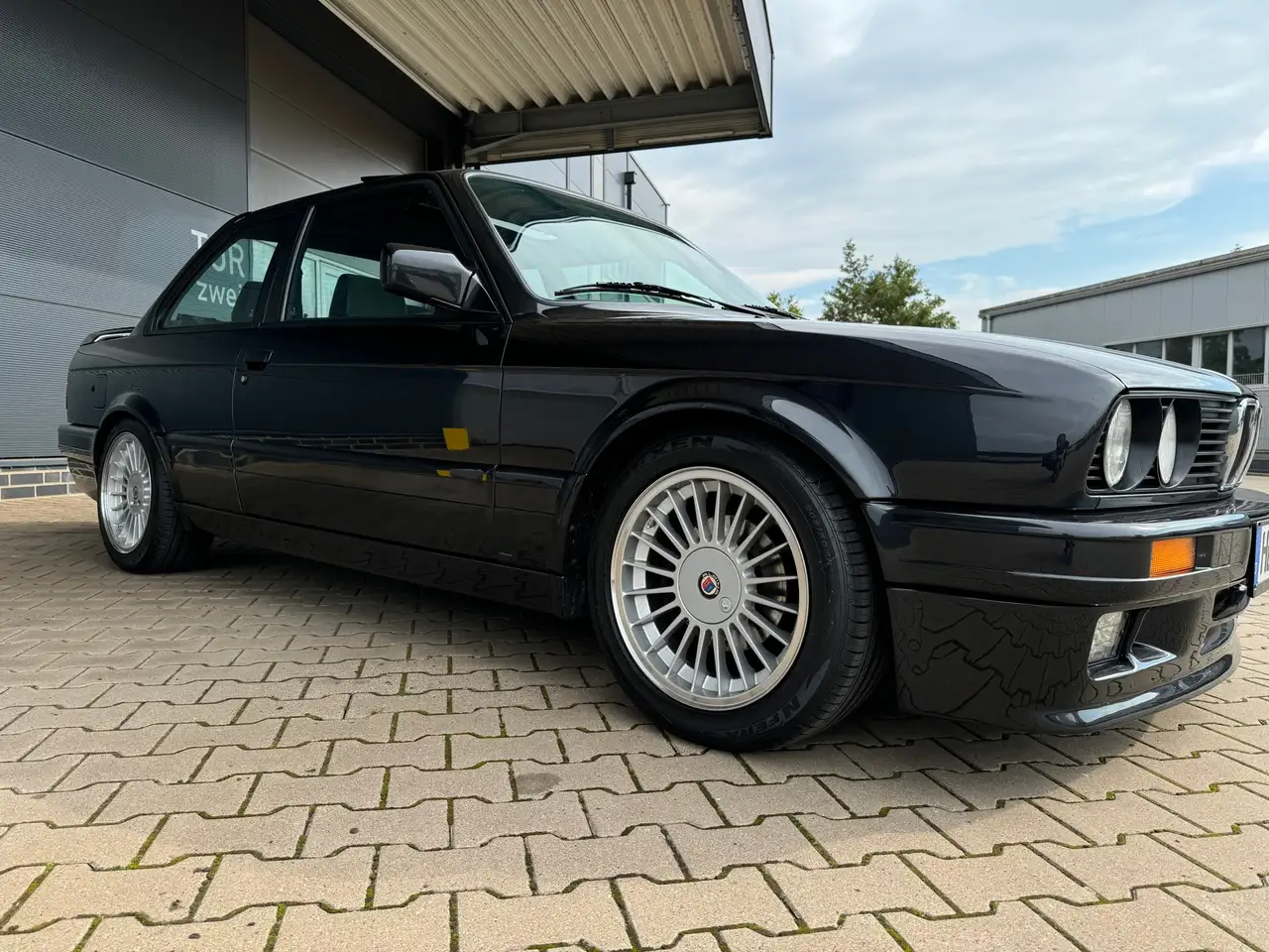 BMW 325