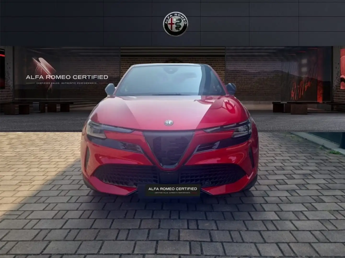 Alfa Romeo Junior ELETTRICA 156CV SPECIALE Rosso - 2