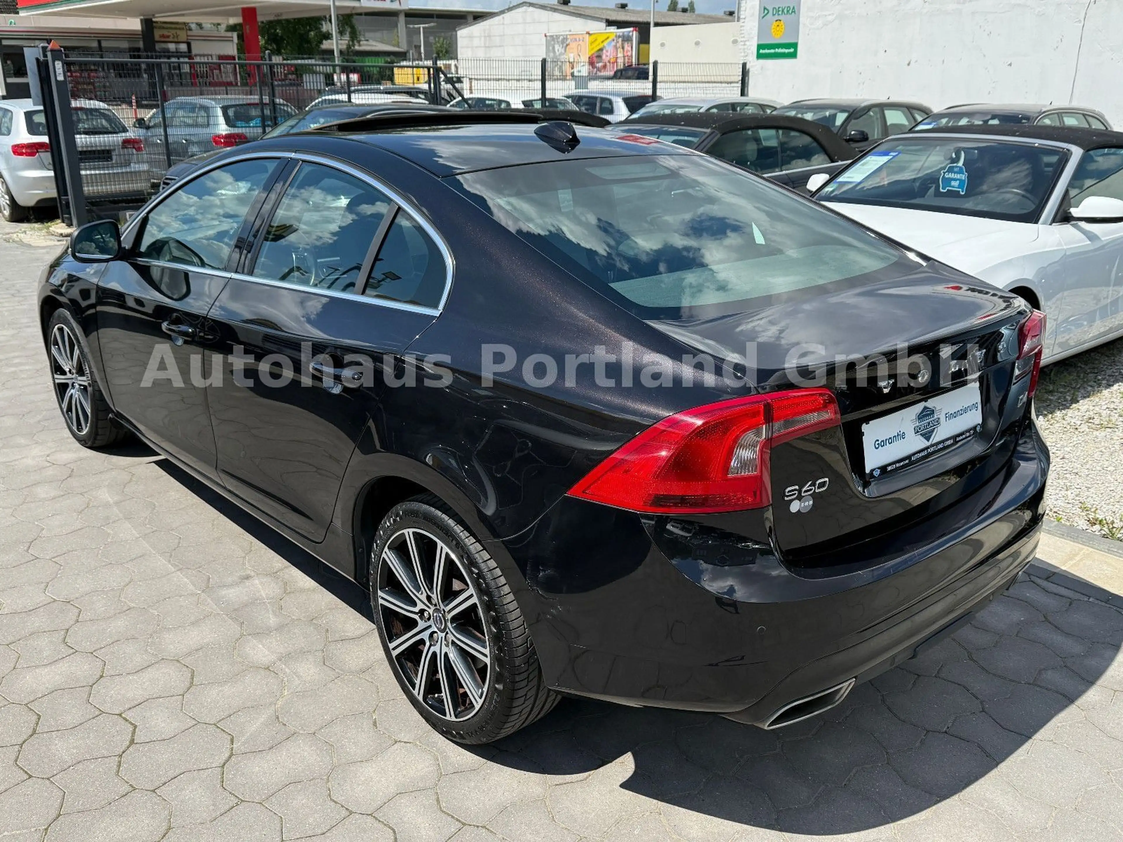 Volvo S60 Summum 2.0 D4 EMBER BLACK/S-Heft/S-Dach/Kame — photo 11
