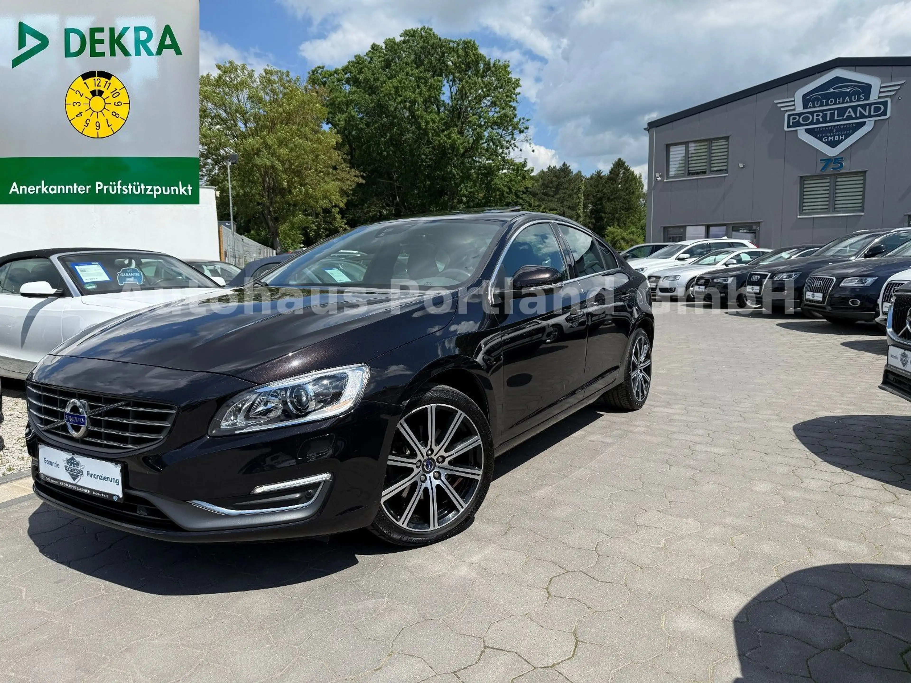 Volvo S60 Summum 2.0 D4 EMBER BLACK/S-Heft/S-Dach/Kame