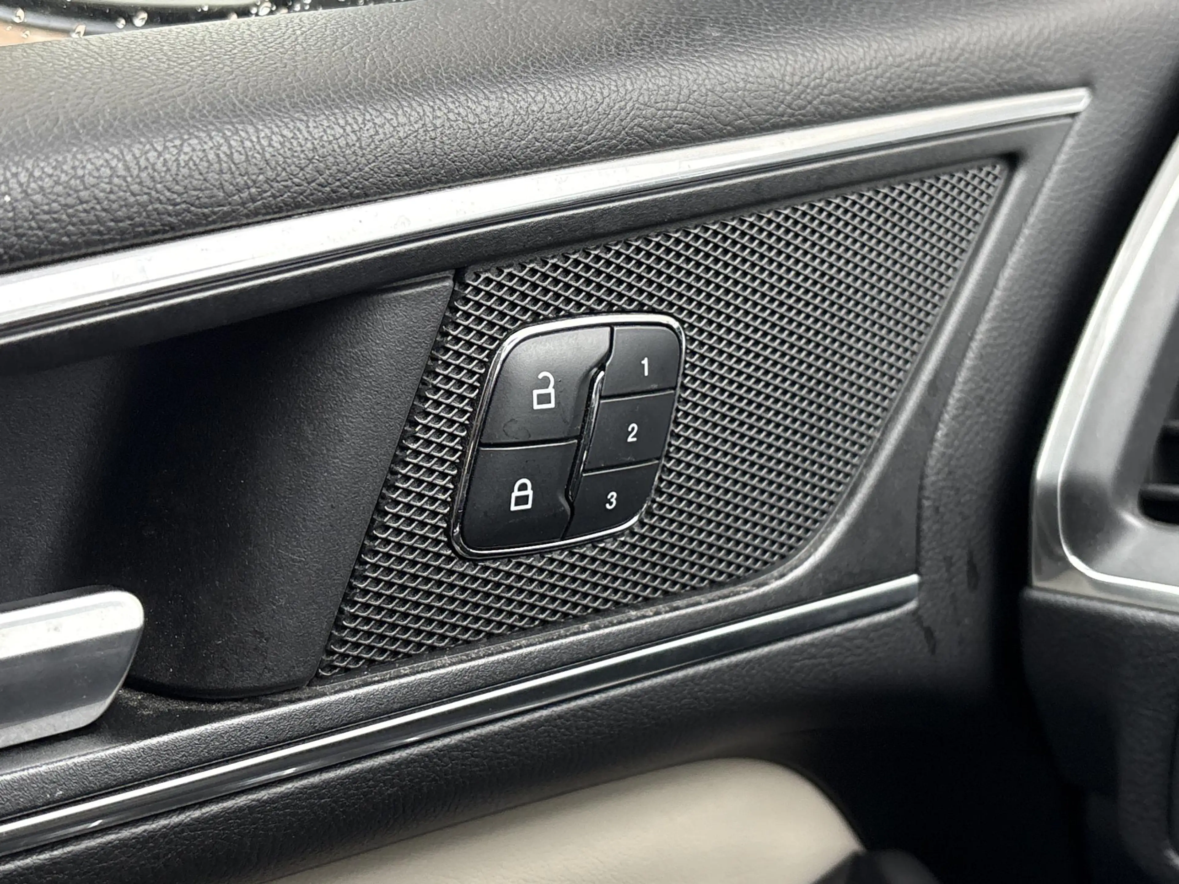 Ford S-Max 2.0 TDCi Trend | Leder | Navi | Climate | Cruise | — photo 14