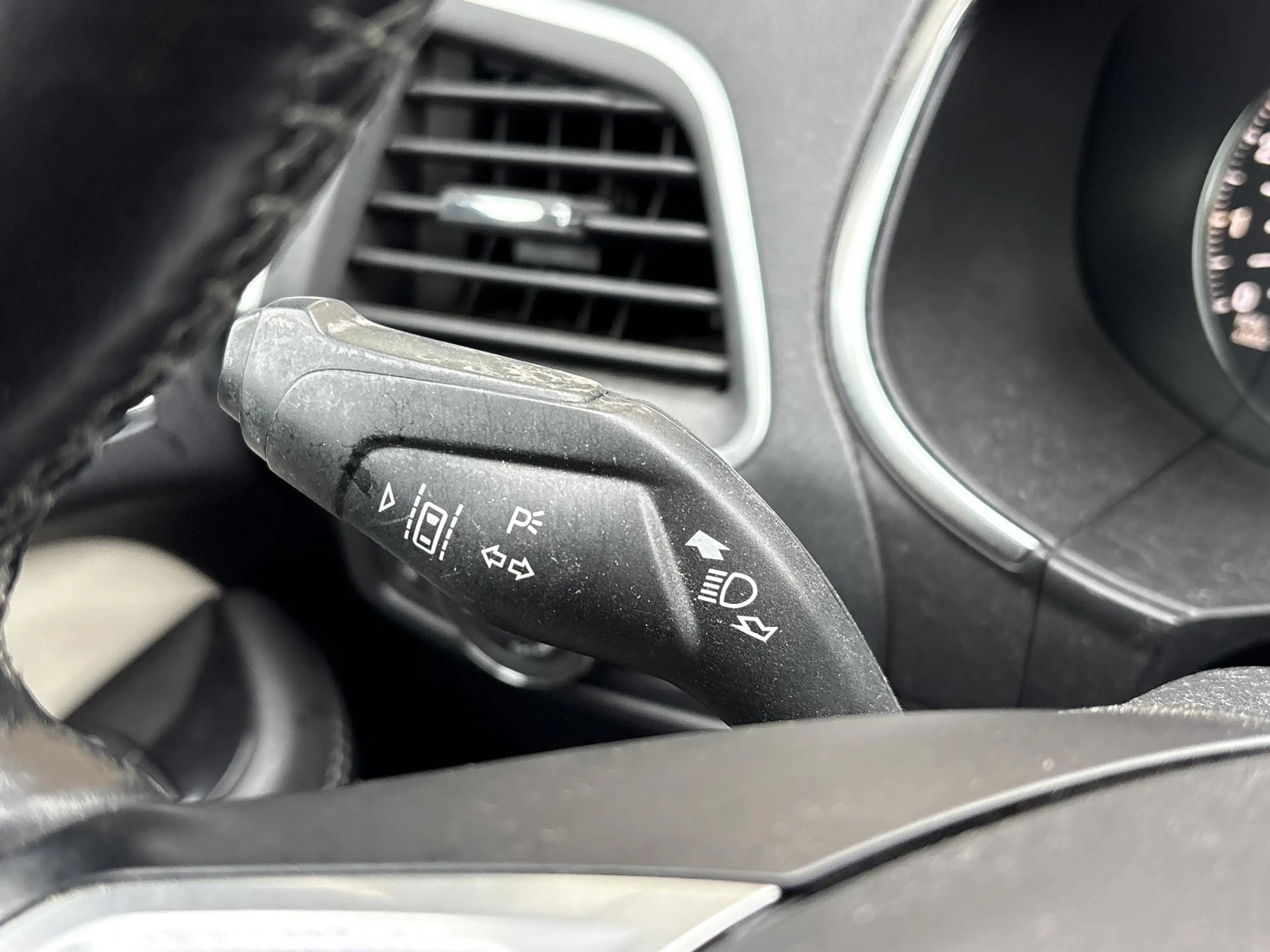 Ford S-Max 2.0 TDCi Trend | Leder | Navi | Climate | Cruise | — photo 13