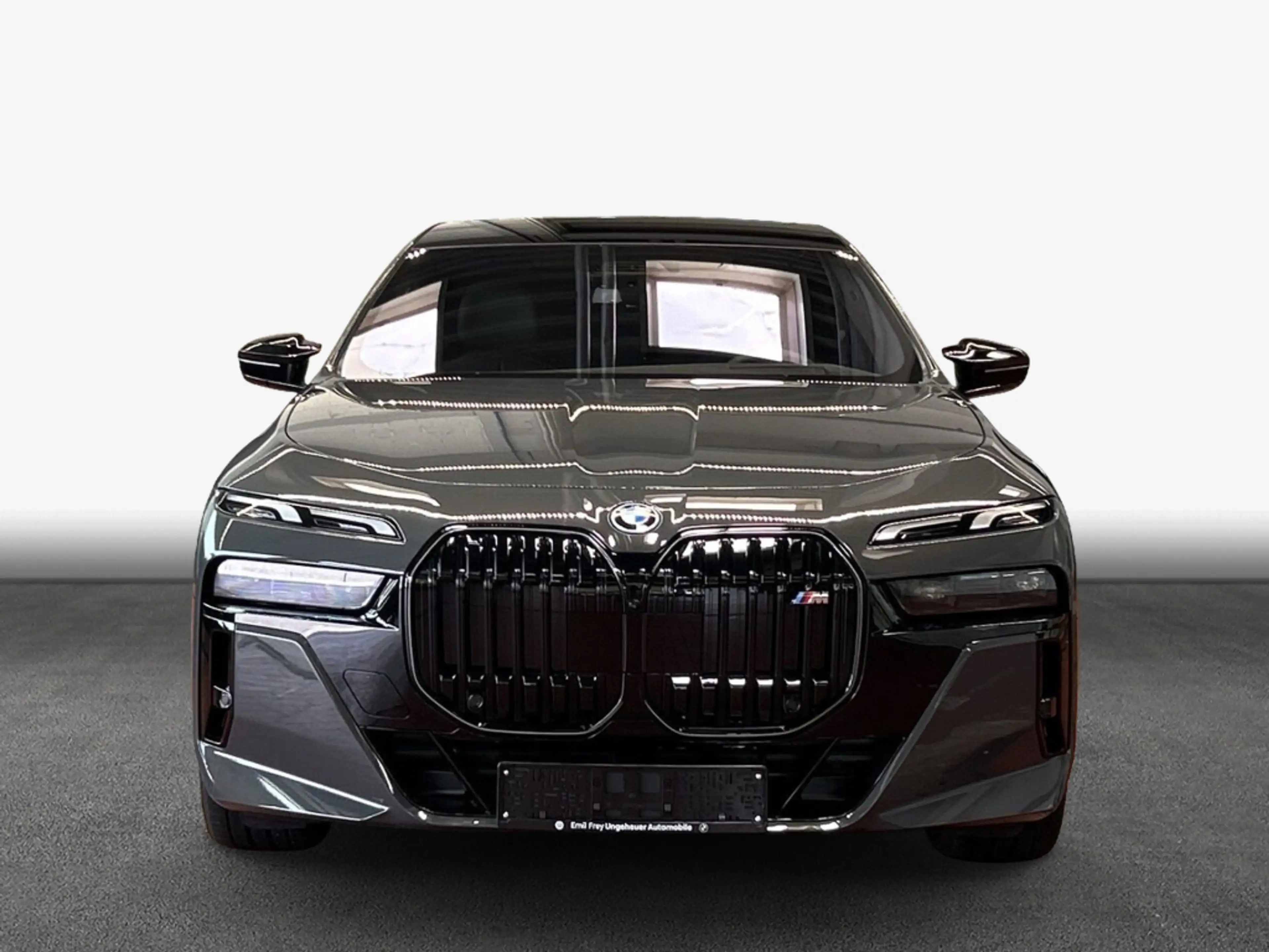BMW i7 M70 xDrive — photo 4