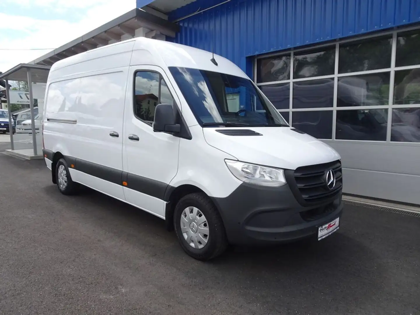 Mercedes-Benz Sprinter 317 CDI Automatik L2H2 / AHK 3500 KG White - 1