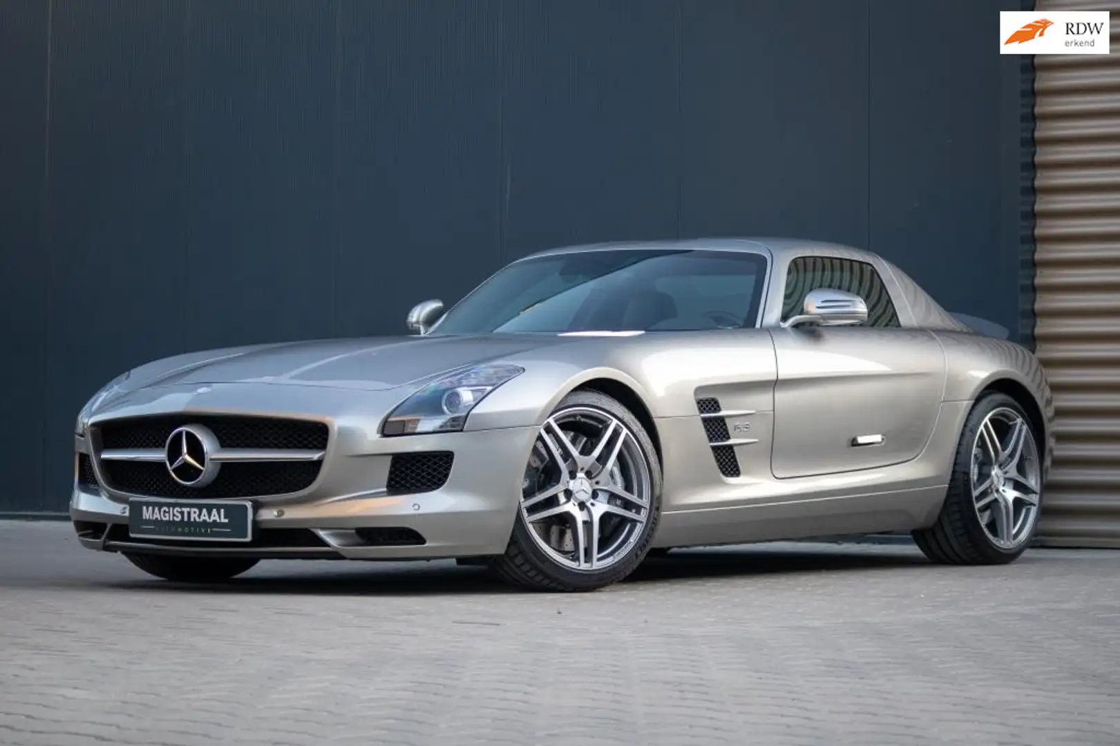 Mercedes-Benz SLS Coupé 6.3 AMG | B&O | ALU BEAM | PPF Grau - 1