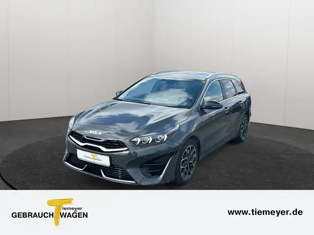 Kia Ceed main image