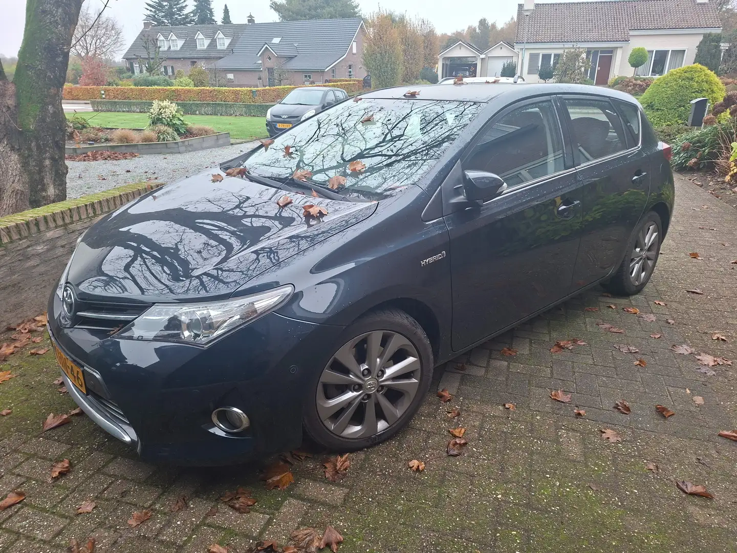 Toyota Auris Auris 1.8 Hybrid Executive Zwart - 1