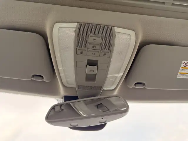 Mercedes-Benz C-Class view 15