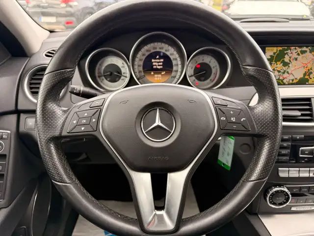 Mercedes-Benz C-Class view 12
