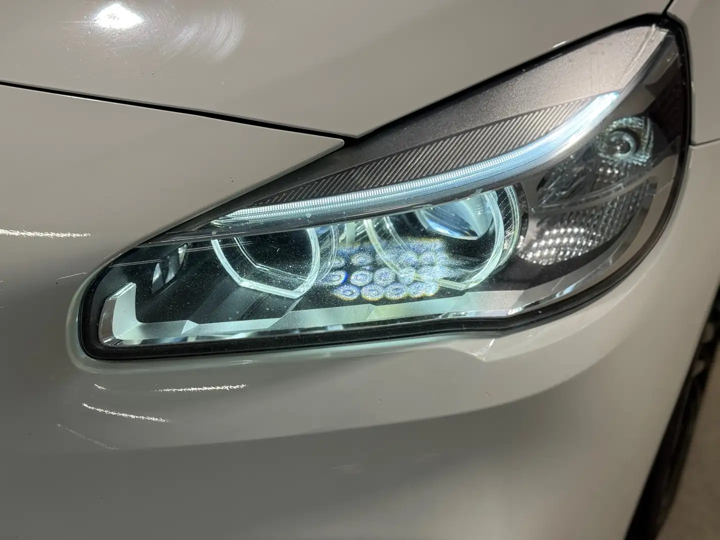 BMW 220 2-serie Gran Tourer 220d Sport 2015 PANO AUT PDC Wit - 2