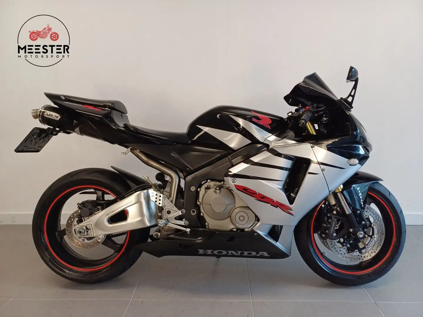 Honda CBR 600 RR Zwart - 1