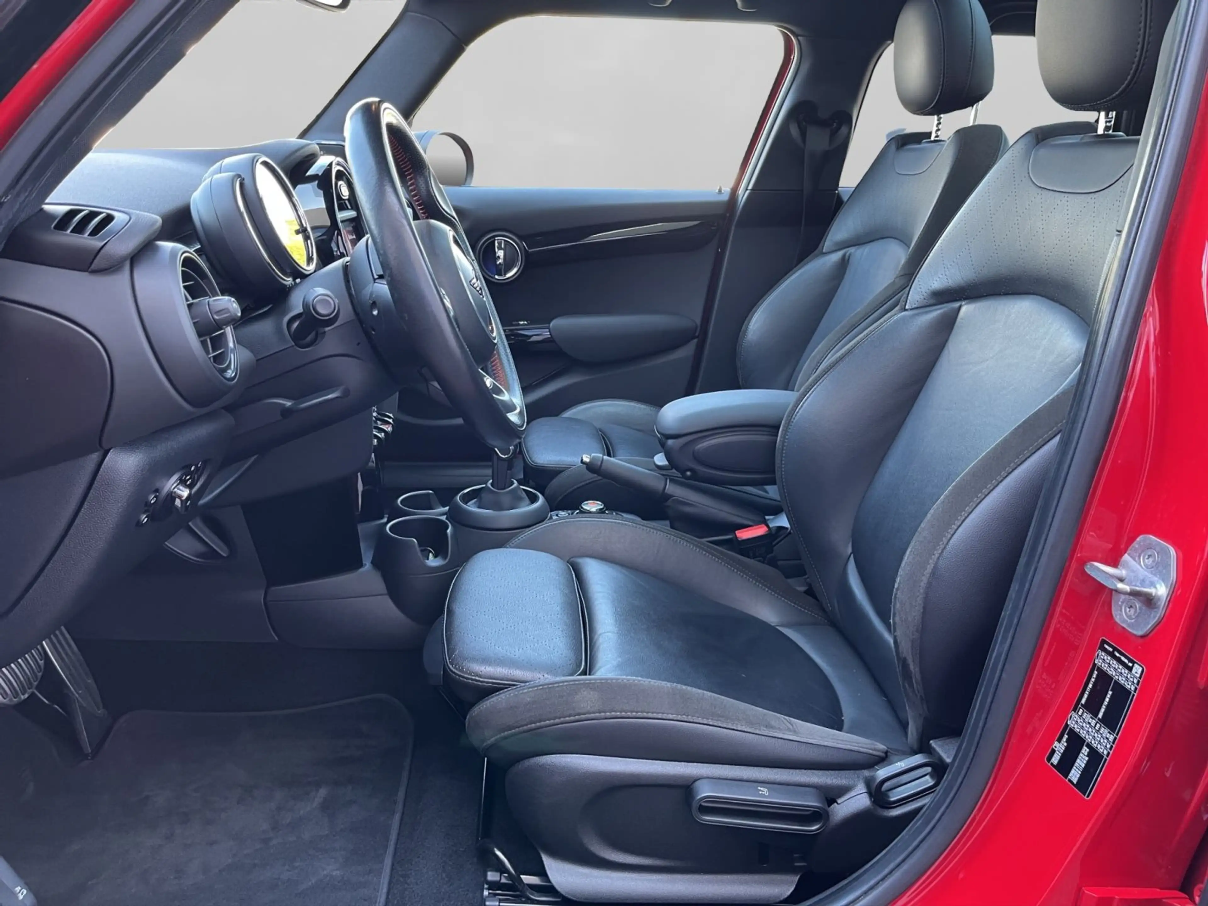 MINI Cooper S COOPER S JCW Pano+Leder+PDC+Navi+Kamera — photo 12
