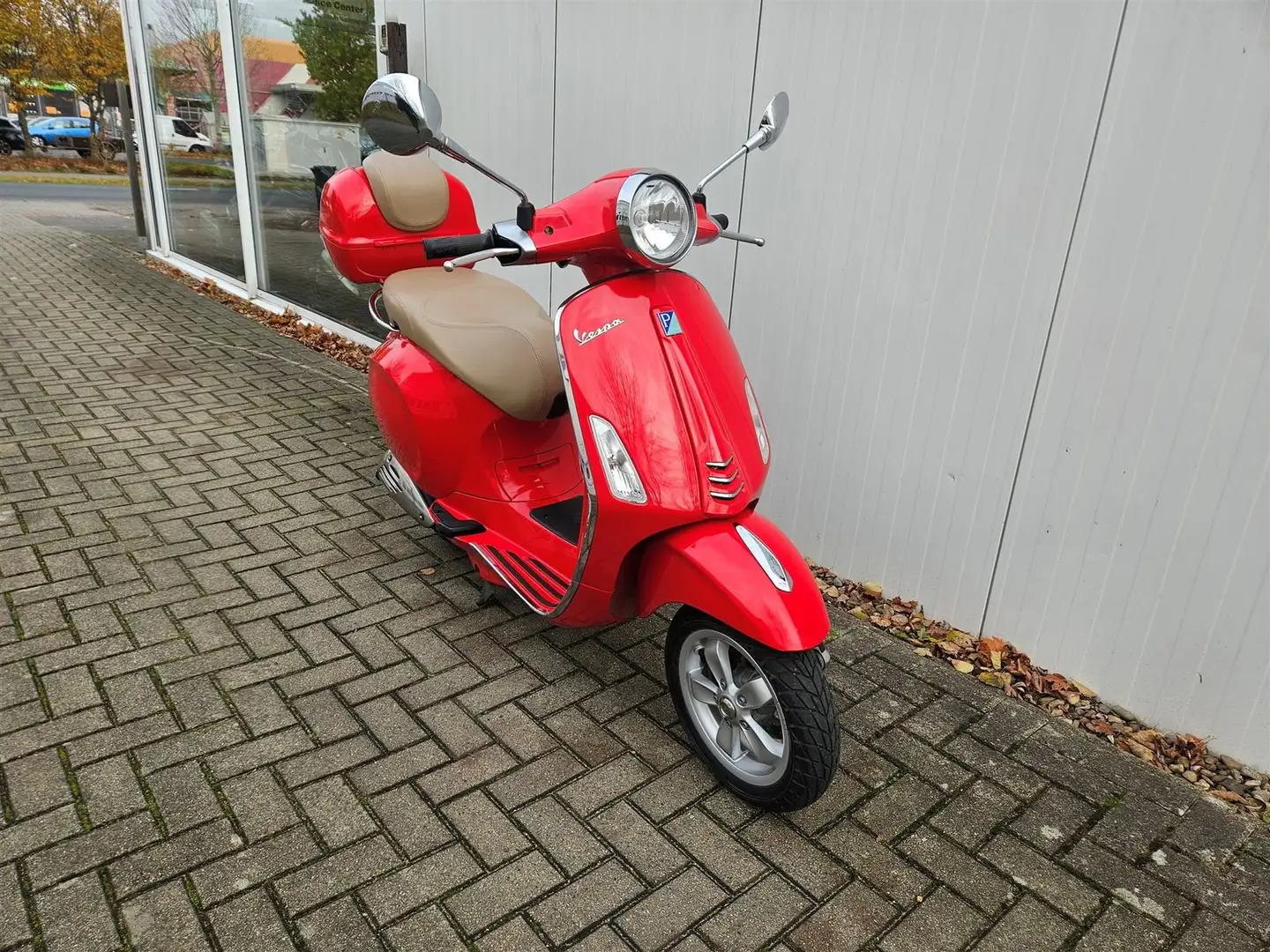 Vespa Primavera 50 2T Topcase Rot - 2