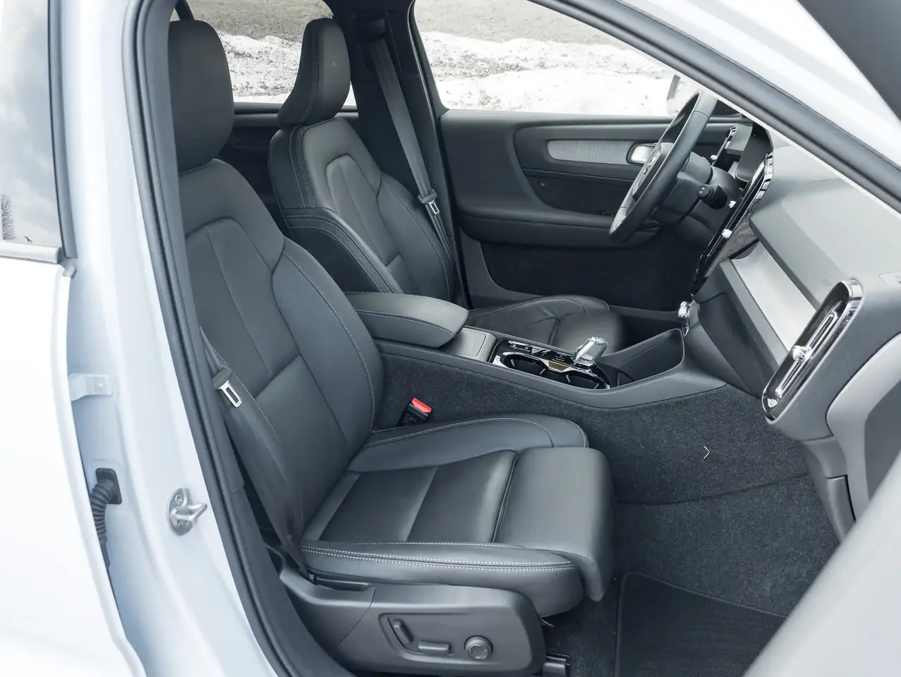 Volvo XC40 снимка Volvo XC40