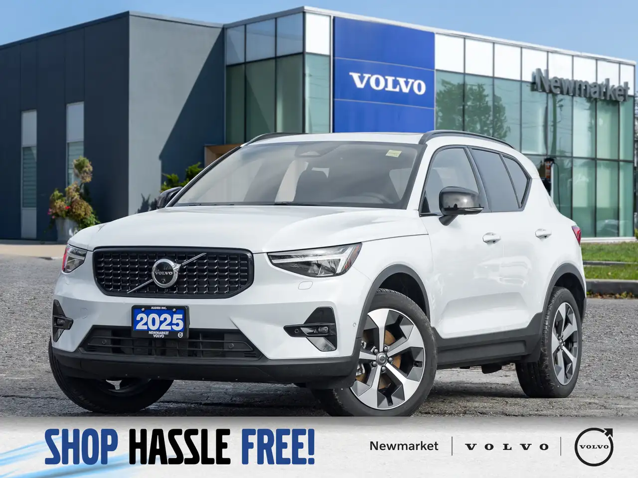 2025 Volvo XC40