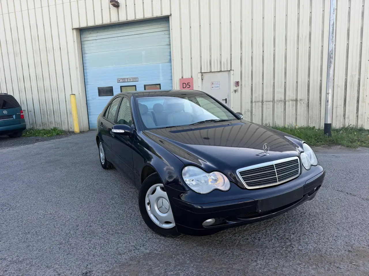 Mercedes-Benz C 180