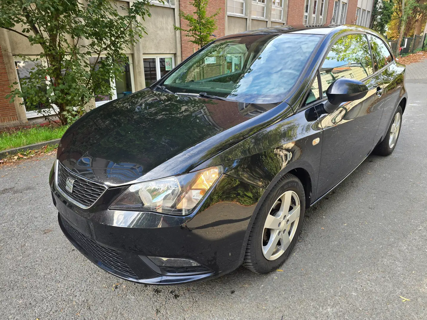 SEAT Ibiza Ibiza SC 1.0i Style Start Schwarz - 1