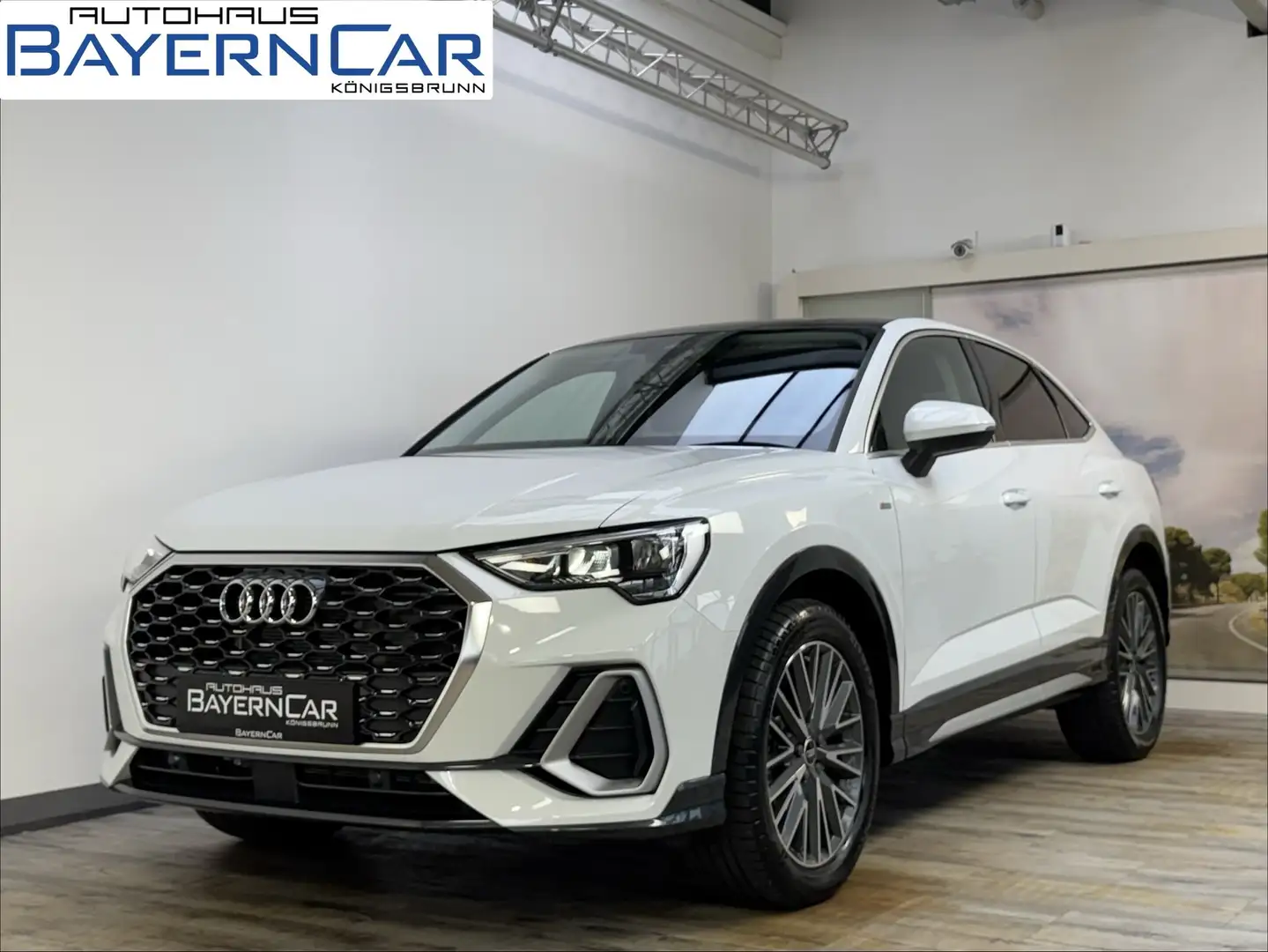 Audi Q3 35TFSI Sportback S line ACC Schiebedach Weiß - 1