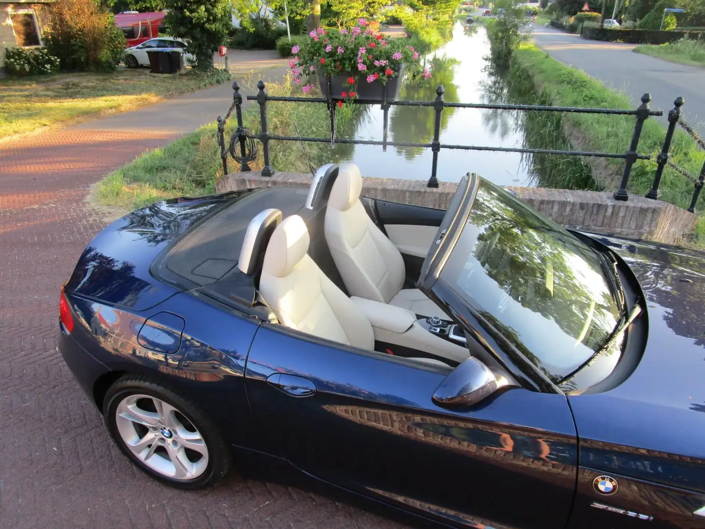 BMW Z4 Roadster SDrive 35i automaat leer,navi, nieuwstaat Blauw - 2