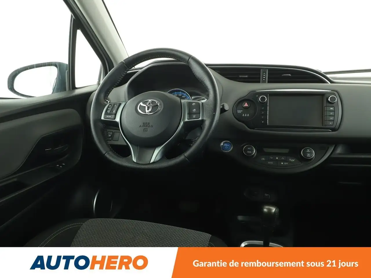 Toyota Yaris Yaris — photo 13