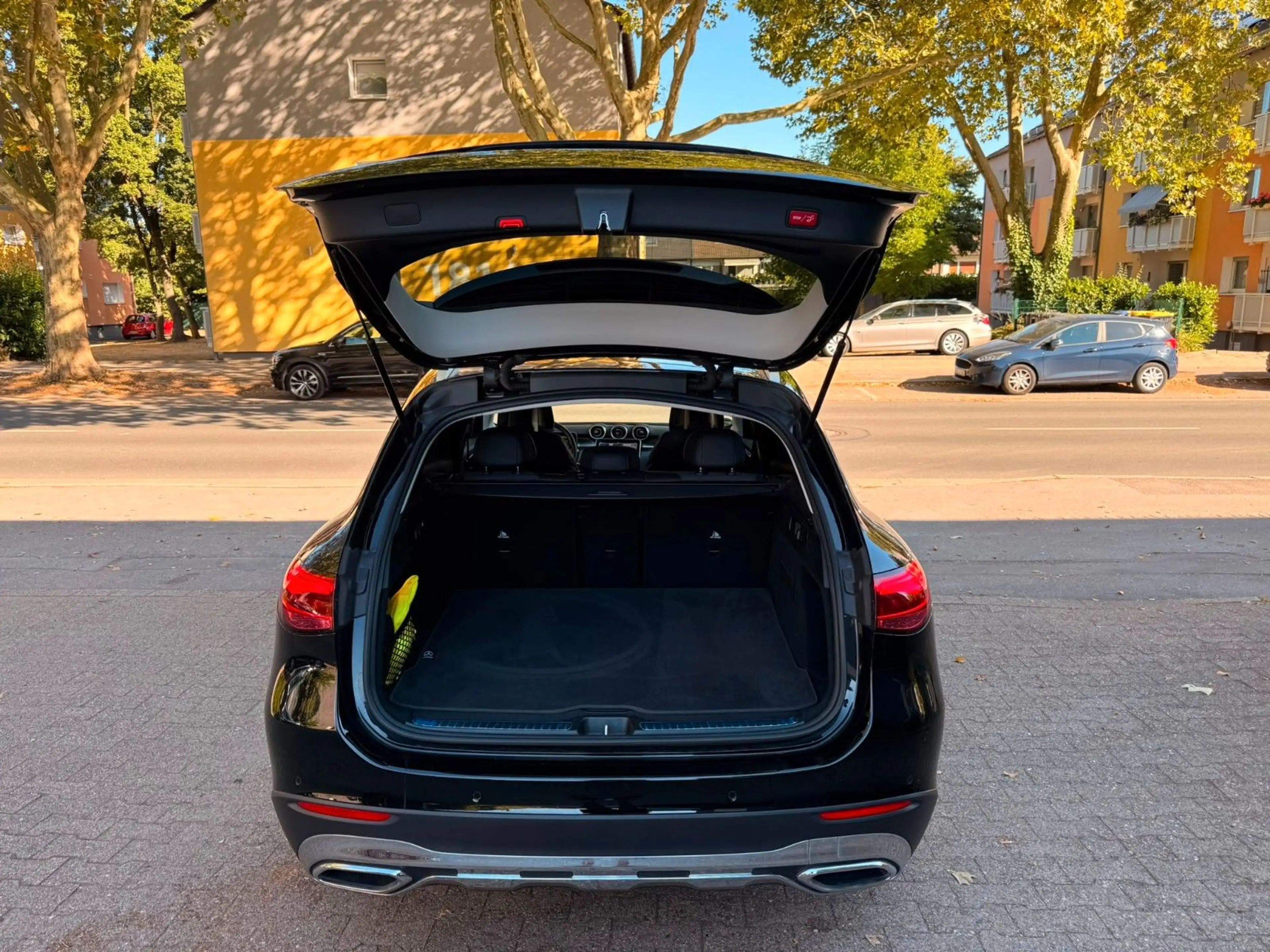 Mercedes-Benz GLC 220 d 4M AVANTGARDE LED/KAMERA/NAVI — photo 9