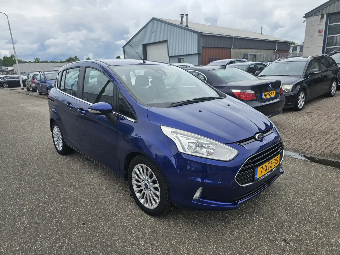 Ford B-Max 1.0 EcoBoost Titanium NAV.+ Clima Bj:2014 NAP! Kék - 2