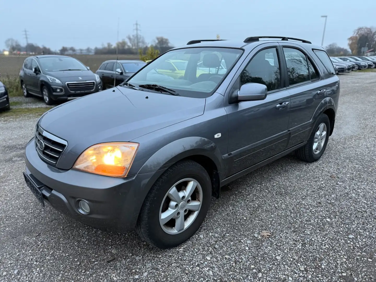 Kia Sorento 2.5 CRDi EX Allrad Grau - 1