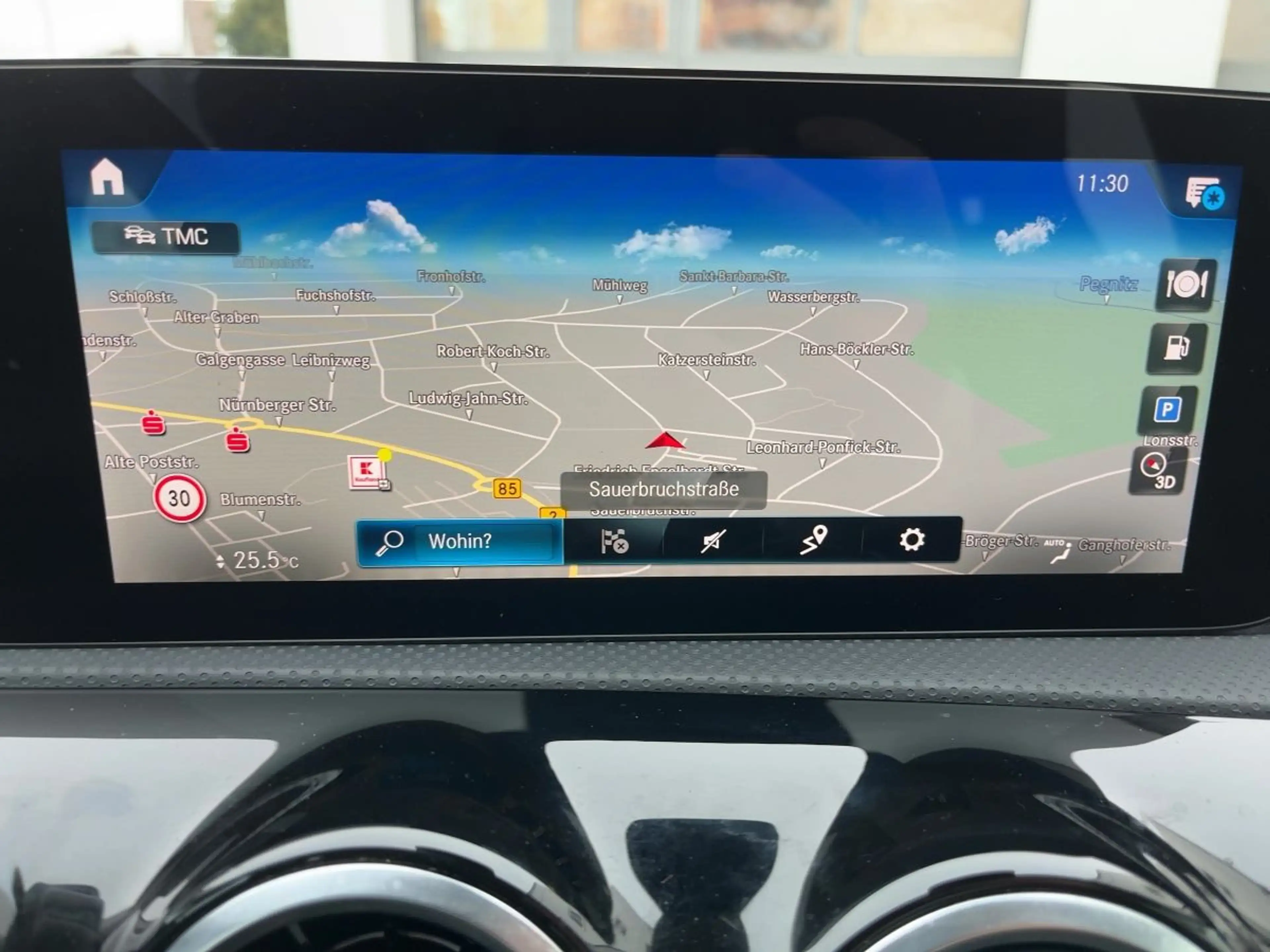 Mercedes-Benz A 220 d 4M AMG MULTIBEAM+NAV+SHZ+RFK+GRA+AHK+DAB — photo 11