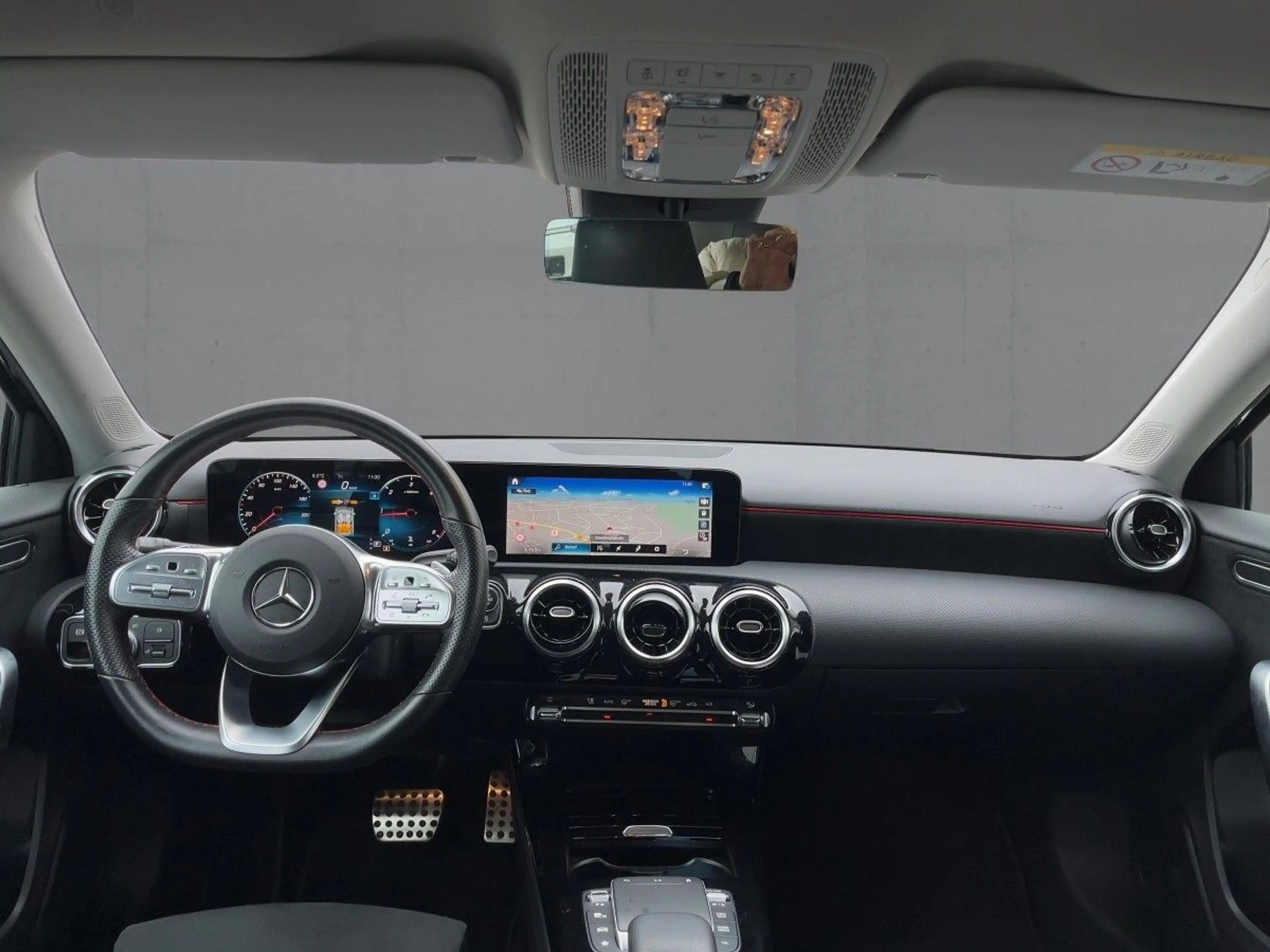 Mercedes-Benz A 220 d 4M AMG MULTIBEAM+NAV+SHZ+RFK+GRA+AHK+DAB — photo 9