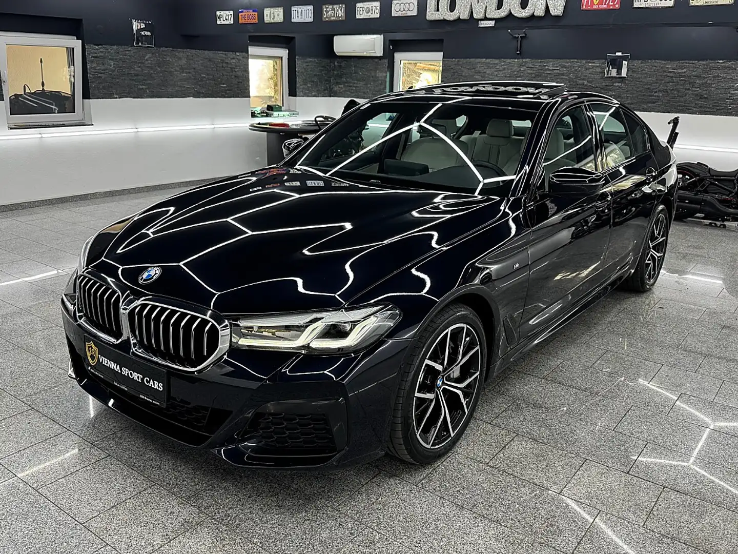 BMW 540 i B58 G30*LCI-Facelift*M-Paket*1.Besitz* Schwarz - 2