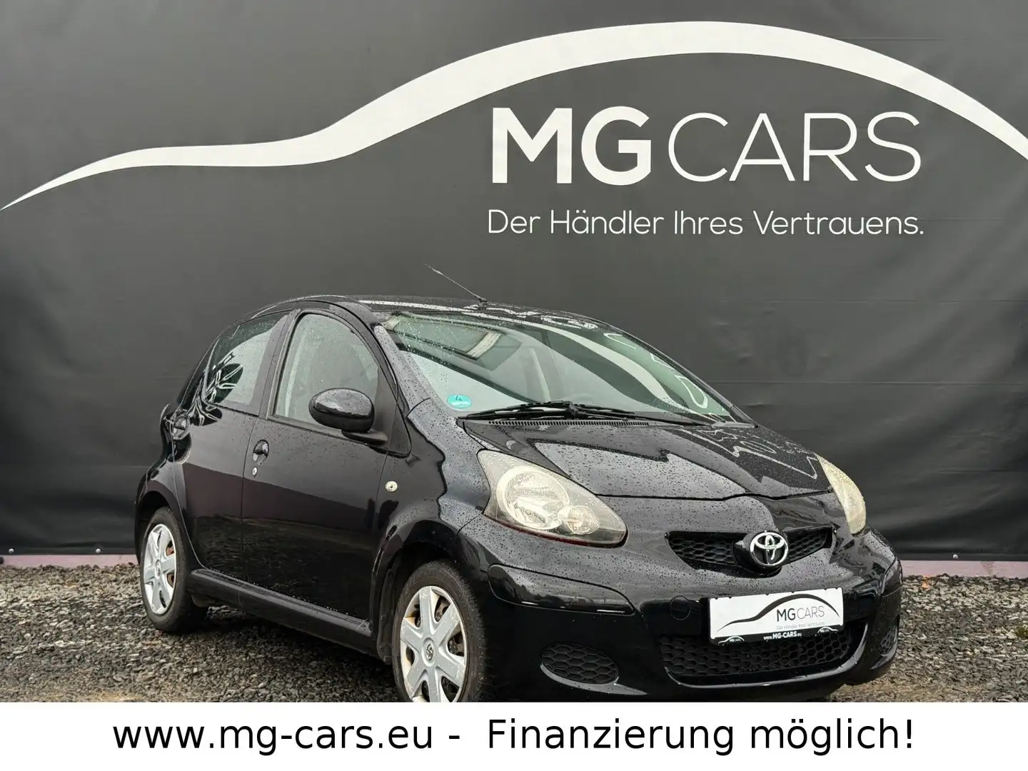 Toyota Sonstige Aygo~4-Türer~Klima~Servo~Tüv Neu! Schwarz - 2