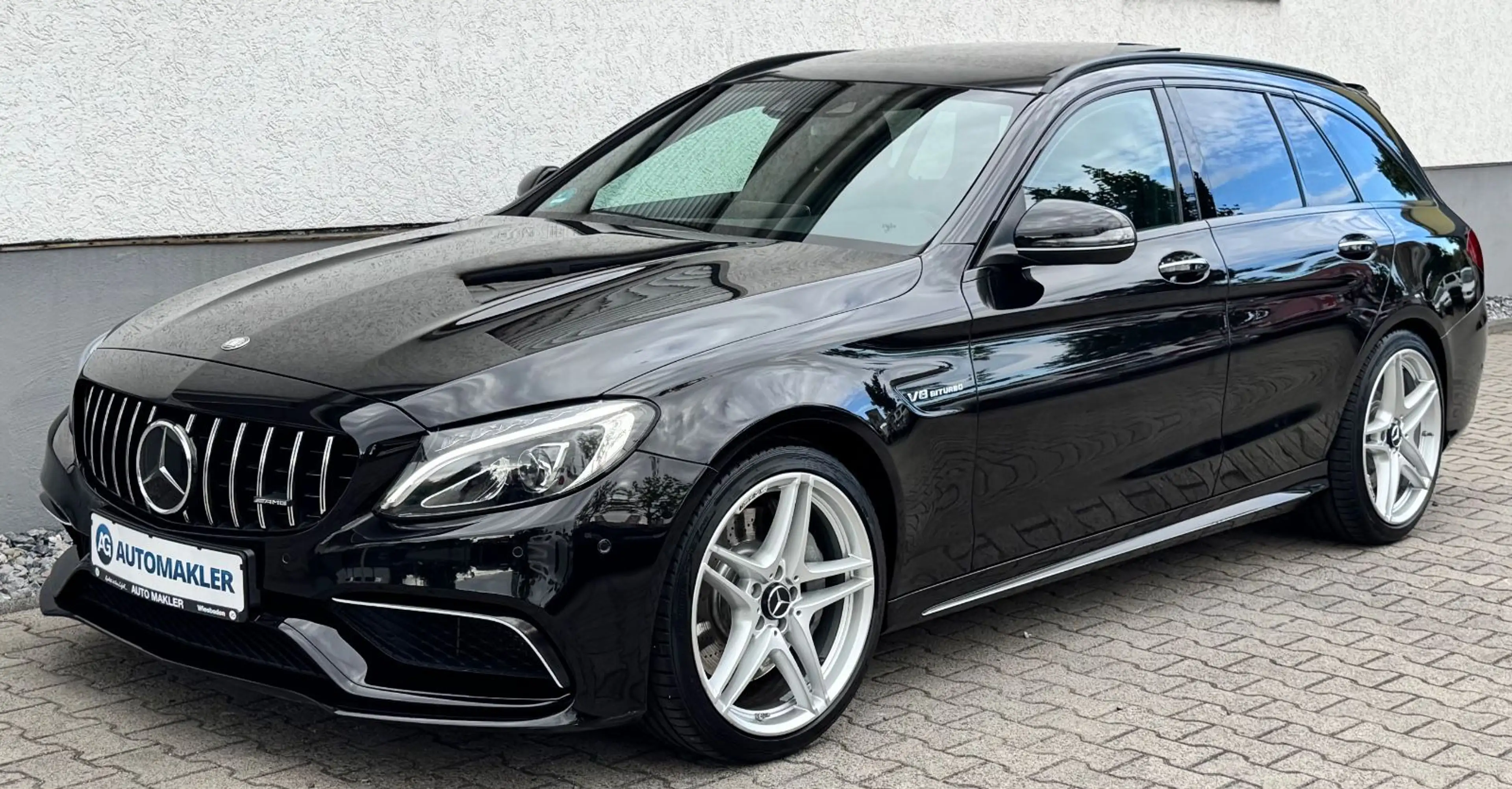 Mercedes-Benz C 63 AMG Pano Dis+ K.GO ILS Burmester — photo 3