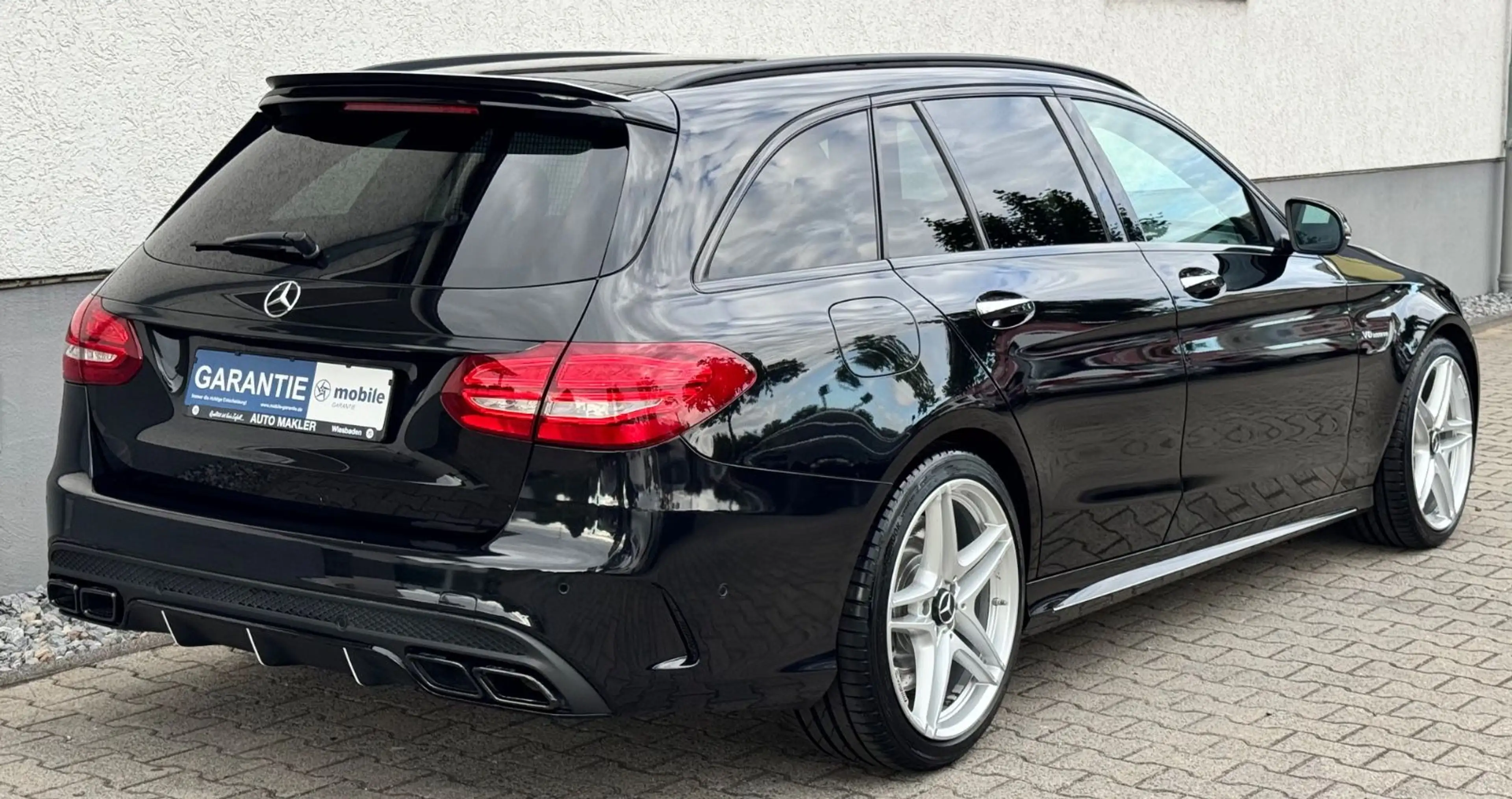 Mercedes-Benz C 63 AMG Pano Dis+ K.GO ILS Burmester — photo 5