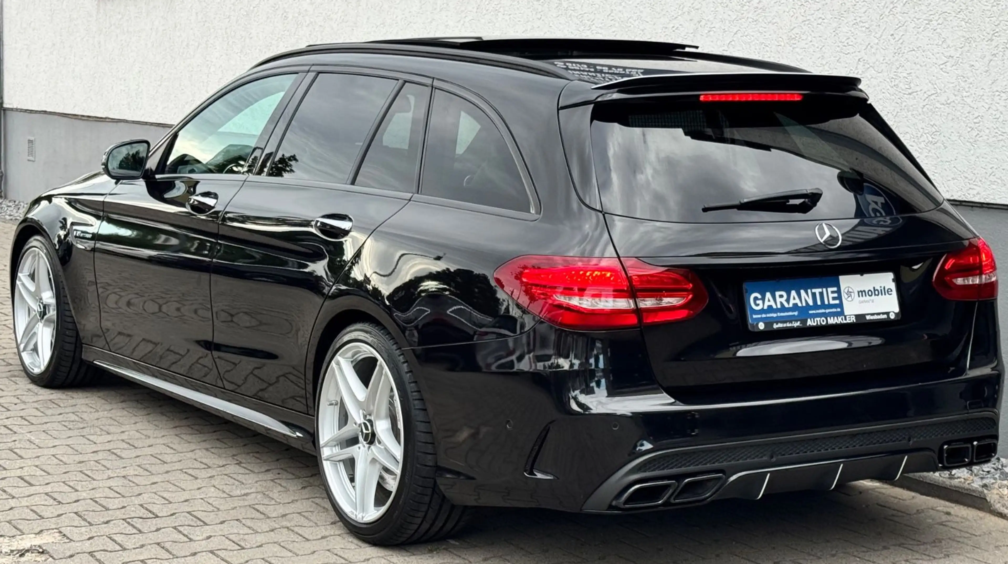 Mercedes-Benz C 63 AMG Pano Dis+ K.GO ILS Burmester — photo 7