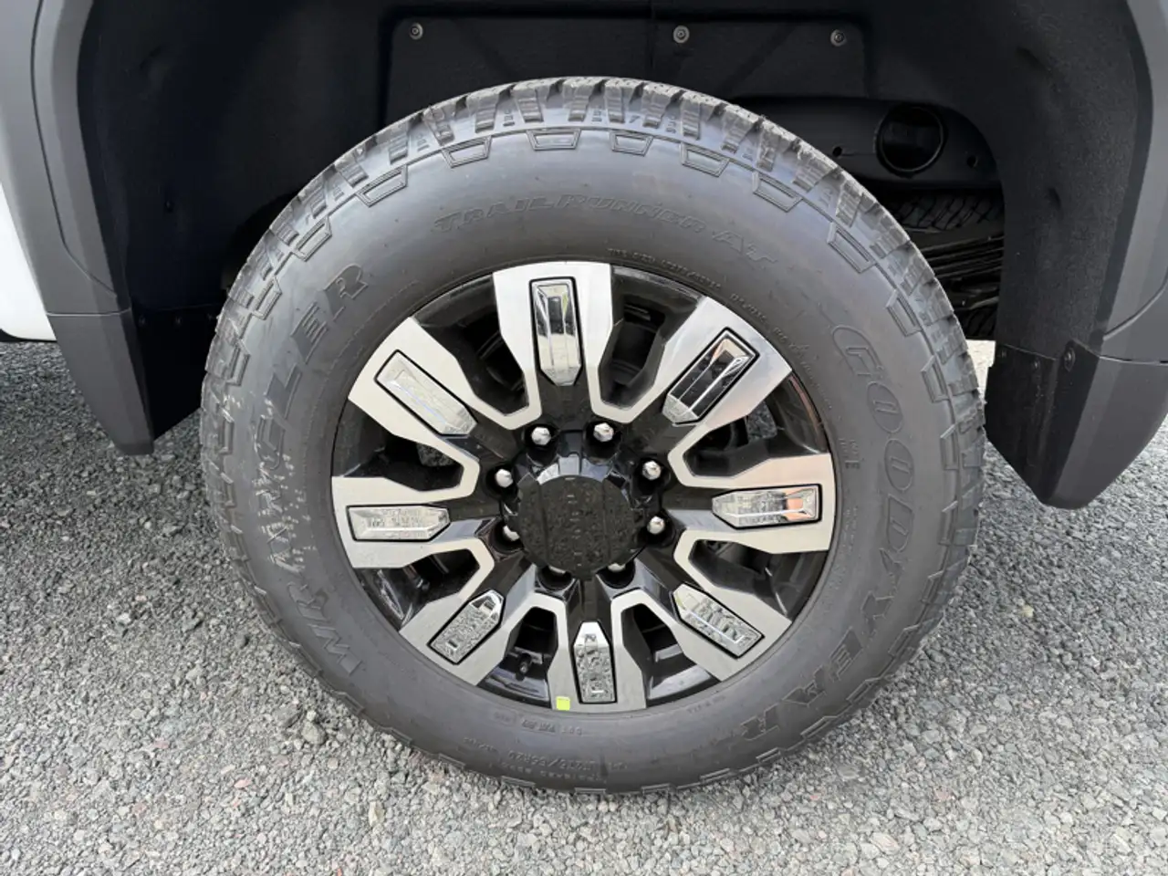 GMC Sierra 2500HD снимка GMC Sierra 2500HD