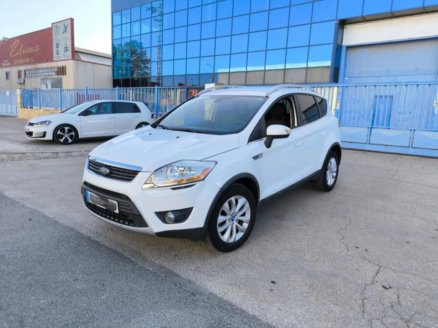 Ford Kuga 2.0TDCI Titanium 4WD Blanco - 1