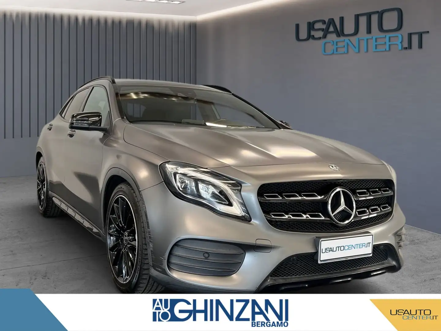 Mercedes-Benz GLA 220 GLA 220 d Automatic Premium Gris - 2