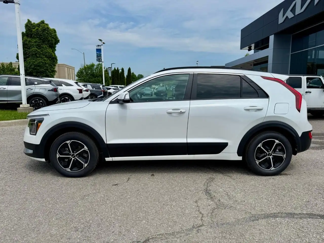 Kia Niro снимка Kia Niro