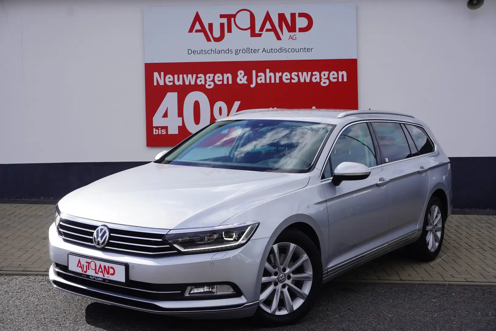 Volkswagen Passat Variant 2.0 Highline LED ACC Head-Up Navi Gris - 2