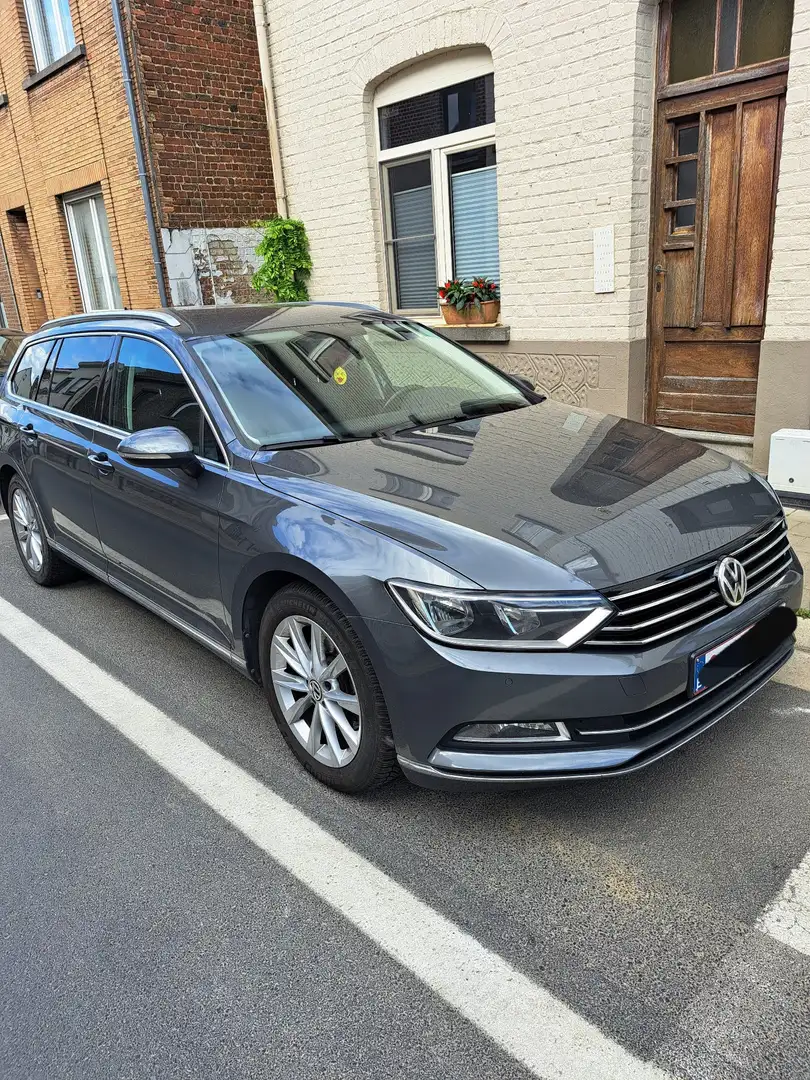 Volkswagen Passat Variant 2.0 TDI (BlueMotion Technology) Highline Grijs - 2