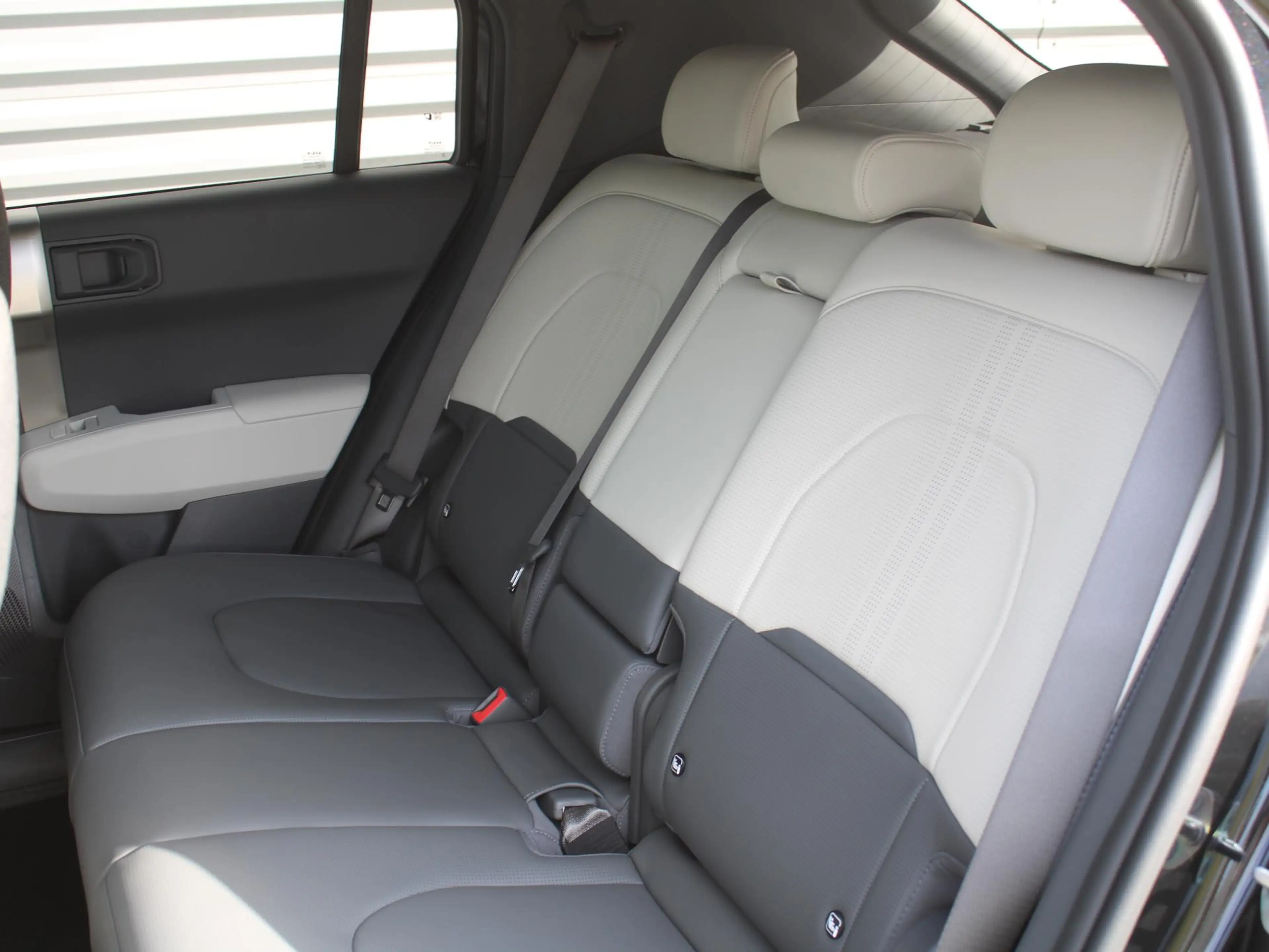 Kia EV3 GT-PlusLine 81.4 kWh | Stuur-/stoelverwarming + ve — photo 32