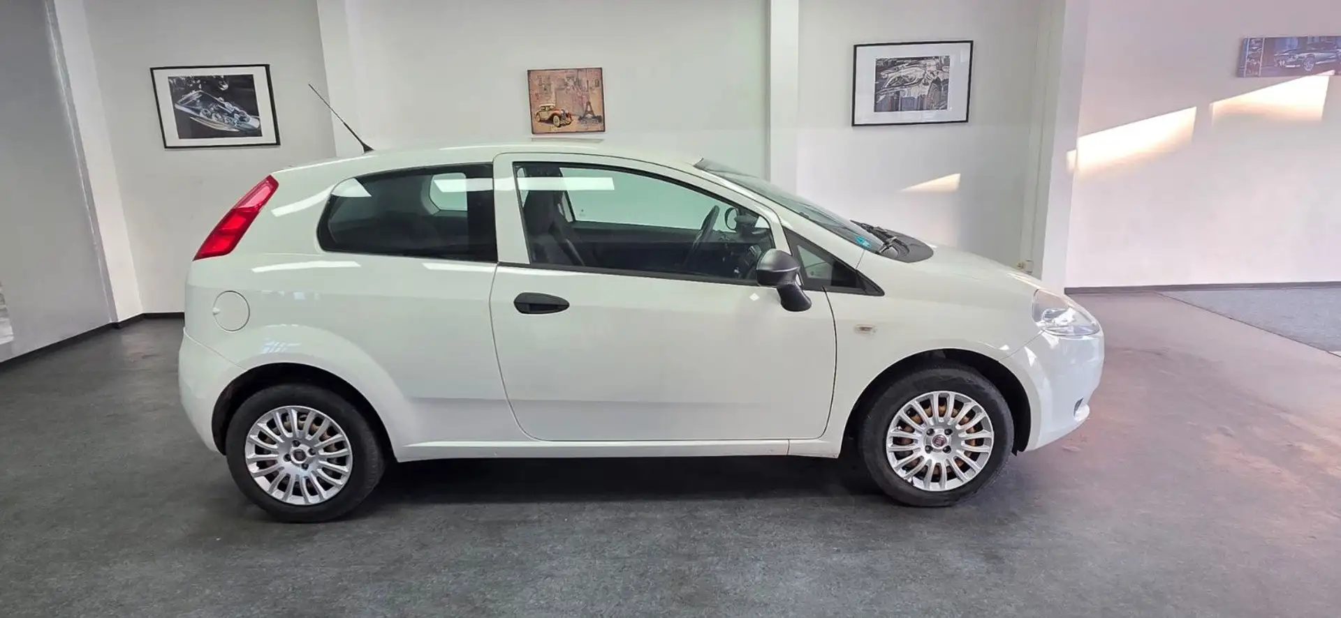 Fiat Punto 1.2 Klima SR+WR TÜV 01/2028 Weiß - 1