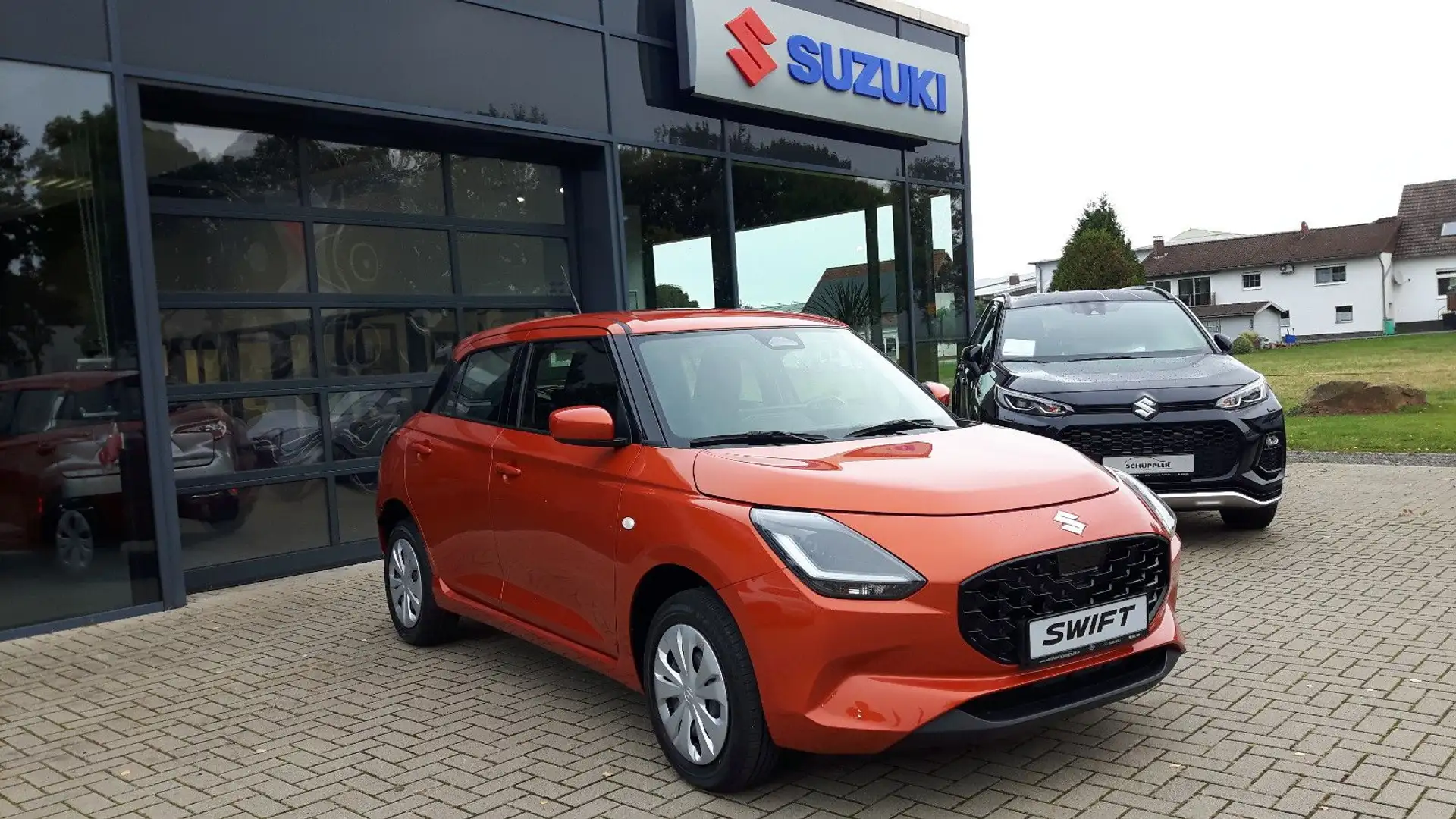 Suzuki Swift 1.2 Dualjet Hybrid 61 kW AllGrip Club Orange - 2